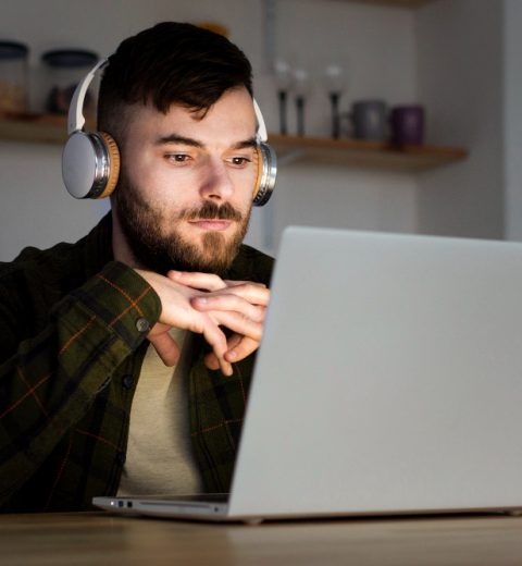 Four-day Workweek: Impact, Origin, Pros, Cons, and More